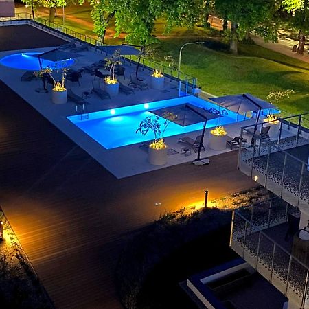 Apartamenty Navigator- Nadmorskie Tarasy Port Kołobrzeg Exteriör bild