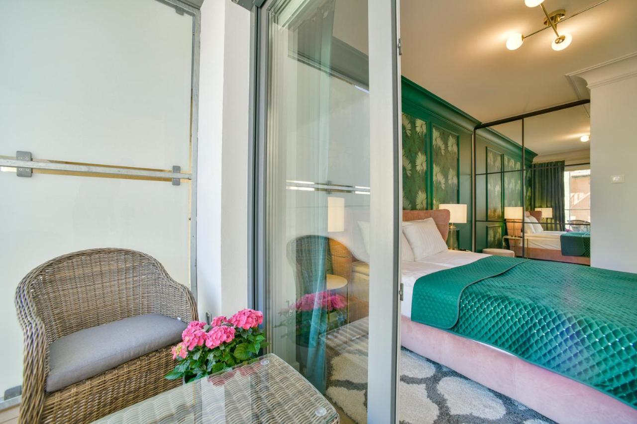Apartamenty Navigator- Nadmorskie Tarasy Port Kołobrzeg Exteriör bild