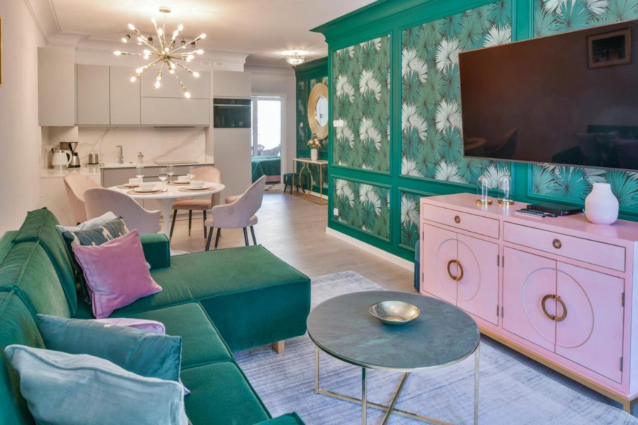 Apartamenty Navigator- Nadmorskie Tarasy Port Kołobrzeg Exteriör bild