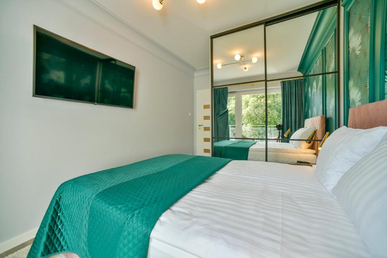 Apartamenty Navigator- Nadmorskie Tarasy Port Kołobrzeg Exteriör bild